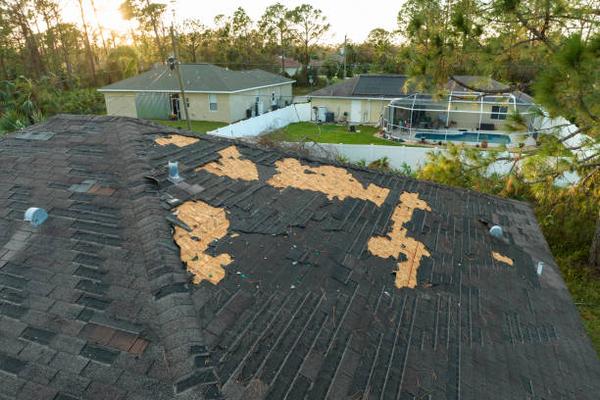 Why a Timely Roof Replacement Matters in Hialeah’s Weather